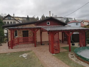 Prístrešky, altánky, chatky - 4