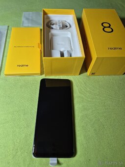 Realme 8 Top stav - 4