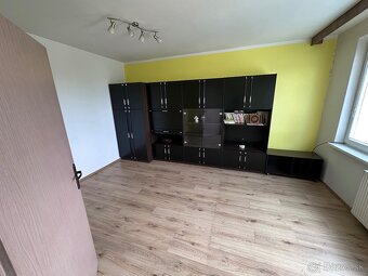 1izbovy byt na predaj Brezno- centrum-vyhľadávaná lokalita - 4
