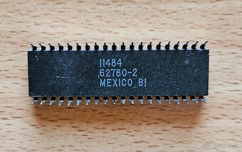 MOS 6522 VIA chip pre floppy Commodore 1541 a Atari 810 - 4
