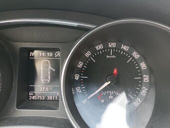 Predám Škoda Superb 2 facelift 1,6tdi - 4