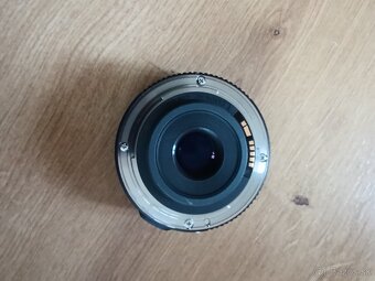 Canon EF-S 24mm f2.8 STM - 4