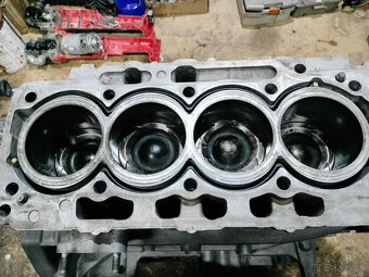 Polomotor Hyundai - 4