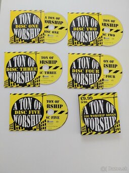 Darcekovy balicek  11, CD v AJ, pohladnica  a nausnice - 4