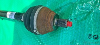 Predám pravú poloos VW AG - 4