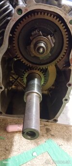 Briggs a Stratton Vanguard V2 - 4