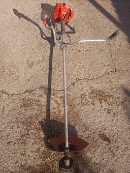 Predám Oleo Mac BC280T - 4