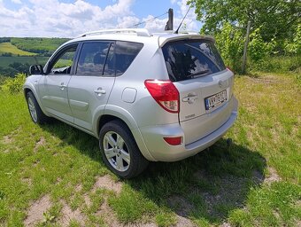 RAV4 2.2 dízel - 4