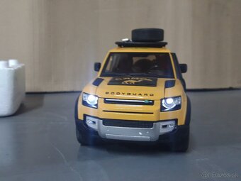 1:18 land rover defender - 4