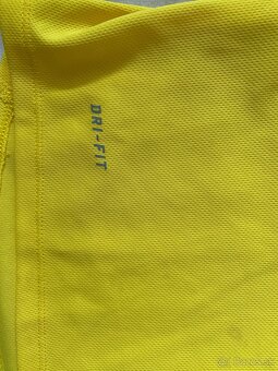 Nike Dri-Fit Yellow Running Shirt | Cool Graphic | Size M - 4