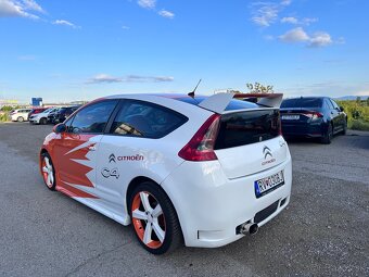 Citroen C4 Coupé 2004 - 4