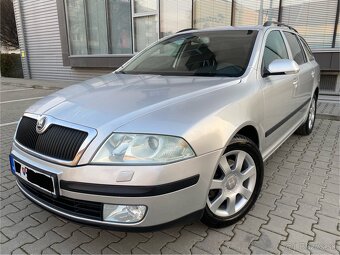 ŠKODA OCTAVIA COMBI 2.0 TDI 103KW ELEGANCE - 4