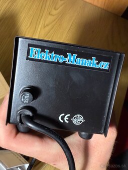 Menič napätia 230V na 110V - 4
