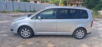 Volkwagen Touran - 4