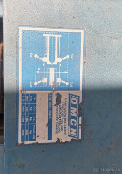 Nožnicovy hydraulicko/vzduchový ako NOVÝ používaný ako z - 4
