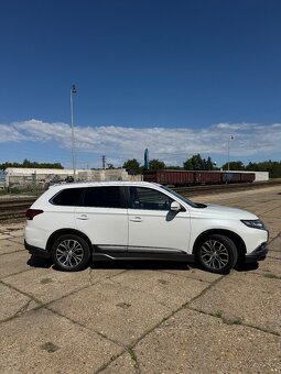 Mitsubishi Outlander III 4x4 7-miestne - 4
