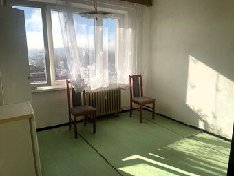 TOP LOKALITA - 1i byt na Malinovského ul. v Brezne - 4