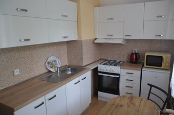 2 izbový s loggiou, Sídl.II,, 1/3 poschodie - 4