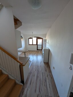 IHNEĎ VOĽNÝ - 2-izbovy byt v Centre Lučenca - Kolonáda - 4