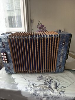 Heligonka hohner cf ladenie - 4