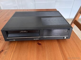 Videorecorder AVEX TESLA VM6470 HQ - 4