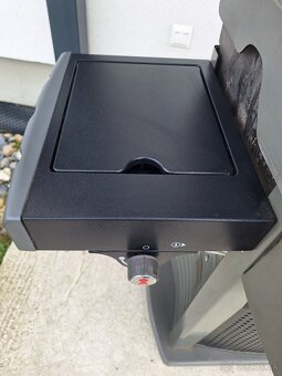 Weber e320 - 4
