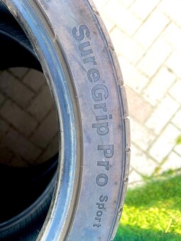 235/40 r 19 - takmer nové letné pneumatiky - 4