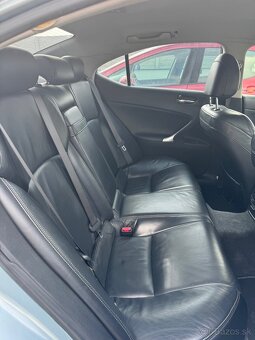 Lexus is220d - 4
