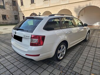 Škoda Octavia Combi 2.0 TDI DSG F1 Elegance Navi Koža R17 - 4