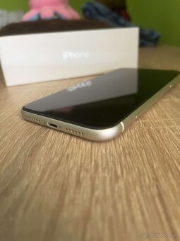 Predám iPhone 11 64gb - 4