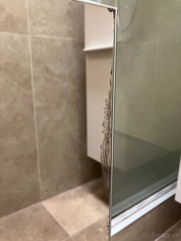 Zrkadlová skrinka do kúpeľne - 4