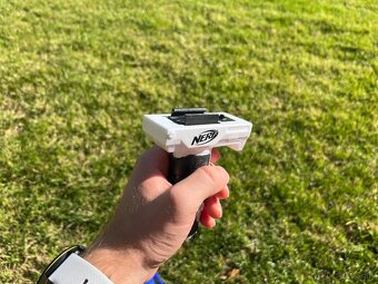 Nerf Elite Disruptor + náboje + diely navyše - 4