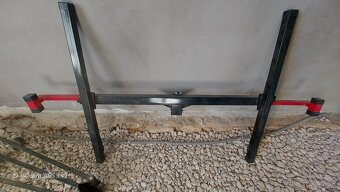 Zdvihák na sadrokartón - 4