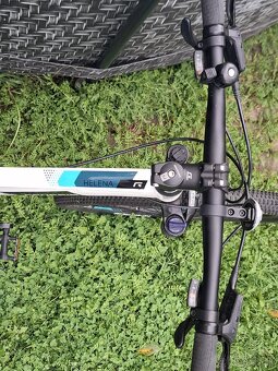 Genesis Helena S - 4