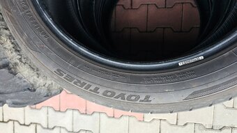 Letne Toyo 235/50r20 - 4