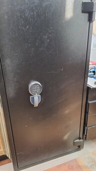 Trezorová skriňa  norma STN - 4