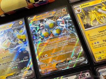 Pokemón MEGA EX balík A: 6x EX + 3x rare + Charizard darček - 4