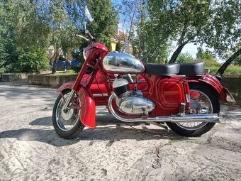Jawa 354 zo sajdov Po Rerovaci - 4