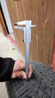 Jazdene letne pneu 4x 235/50/R19 99V - 4