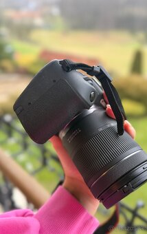 Canon EOS RP + RF 24-105 mm + objektív, blesk zadarmo k tomu - 4