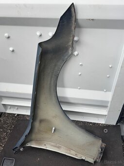 BMW E60/E61 (2004–2010) – ľavý blatník - 4