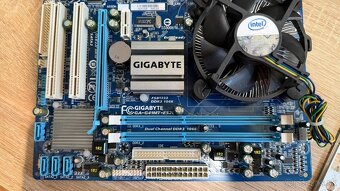 Gigabyte GA-G41MT-ES2L + Pentium Dual Core E5400, socket 775 - 4