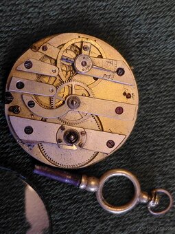 FUNKCNY STROJCEK NA KLUCIK - 4