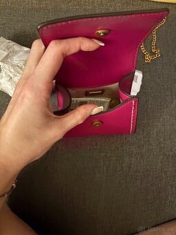GUESS mini kabelka - 4