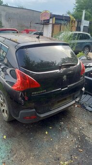 Rozpredám peugeot 3008 1.6hdi 84kw rv13 9HD - 4