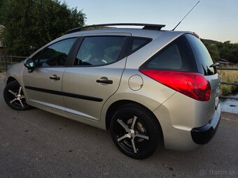 PEUGEOT 207SW 1.4i 140000km - 4