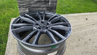 5x112 R 19 Antracit - 4