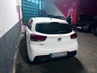 Kia Rio 1.3i, SK ŠPZ, havarované - 4