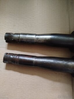 Čepi prednej nápravy Zetor 25 A - 4