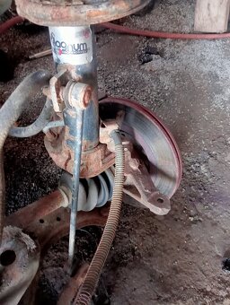 Peugeot partner 1.9d náhradné diely - 4